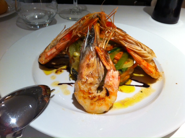 Restaurante La Cigrona Ensalada Templada de Langostinos con Vinagreta de Cebollino